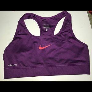 Nike pro sports bra